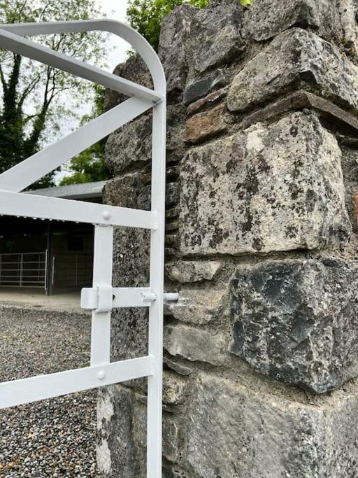 Roberts Yard Country Cottage Kilkenny Exterior photo